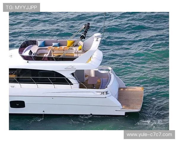 探索游艇会官网2206:奢华游艇体验的全新选择